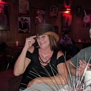 Meet your Posher, Sonya